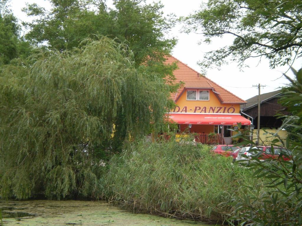 Zatonyi Csarda Panzio Dunasziget Exterior foto
