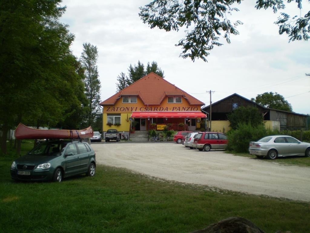 Zatonyi Csarda Panzio Dunasziget Exterior foto
