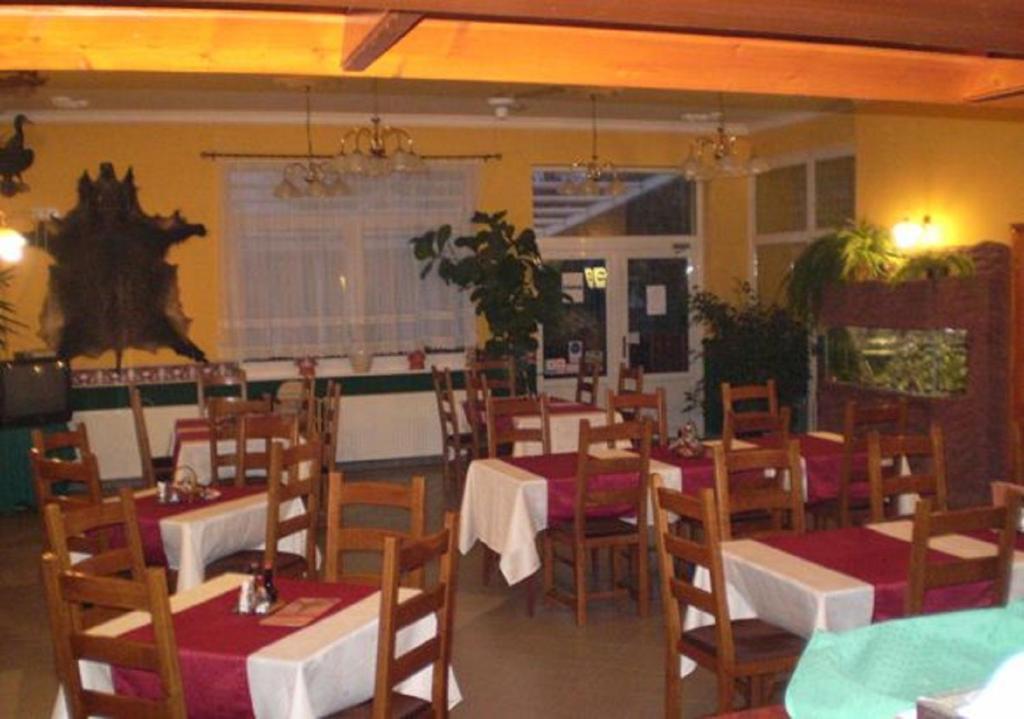 Zatonyi Csarda Panzio Dunasziget Exterior foto